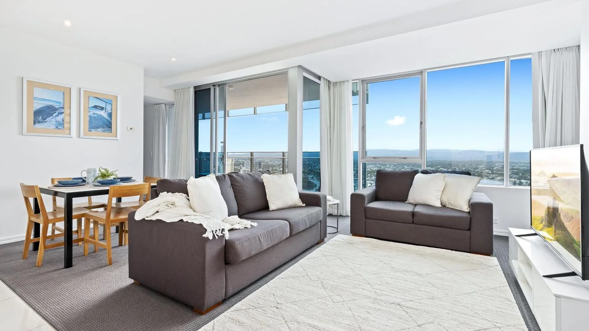 H Residences - Qstay Gold Coast 0*,  Australia