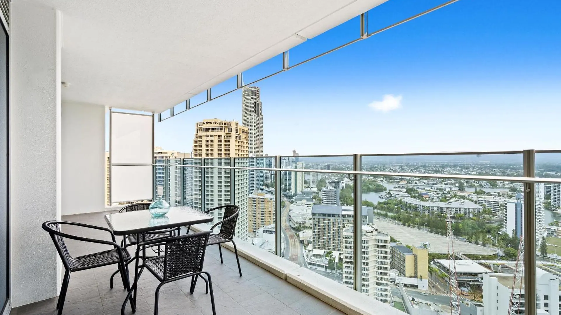Apartment H Residences - Qstay Gold Coast Australia