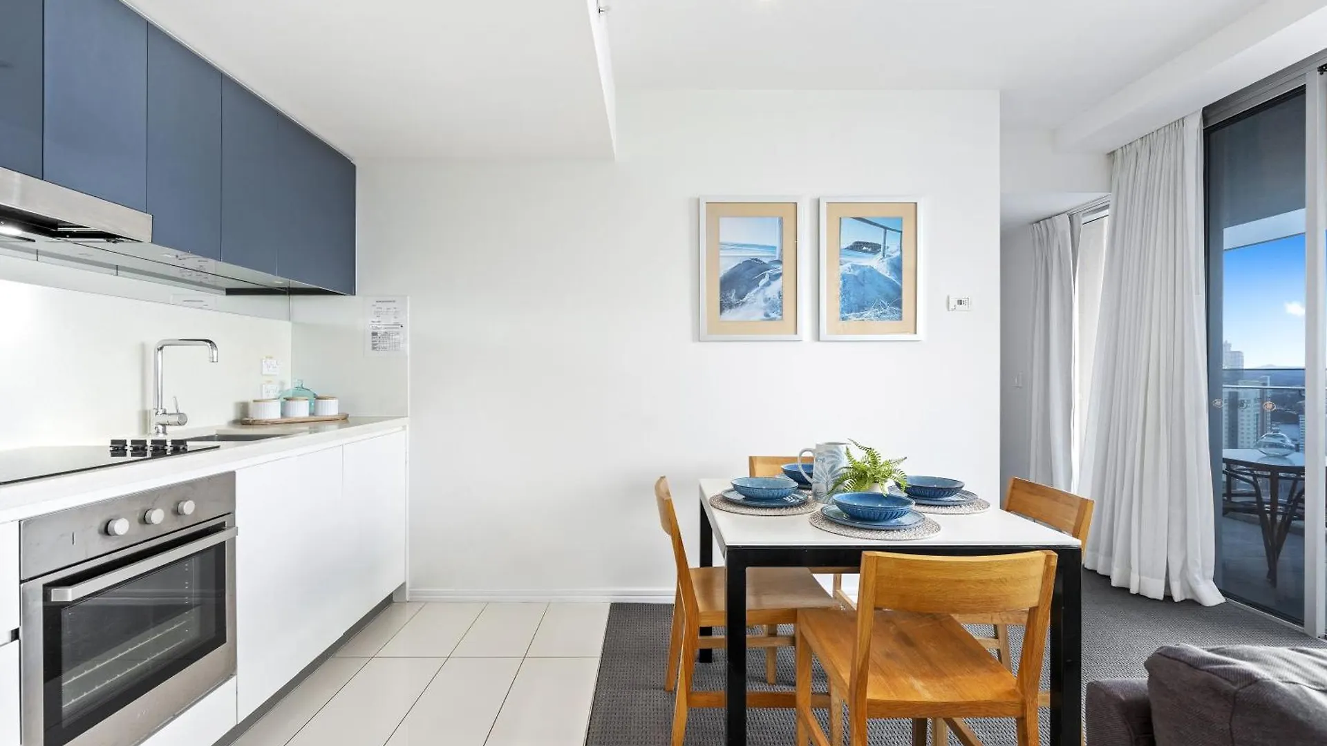 H Residences - Qstay Gold Coast Apartment