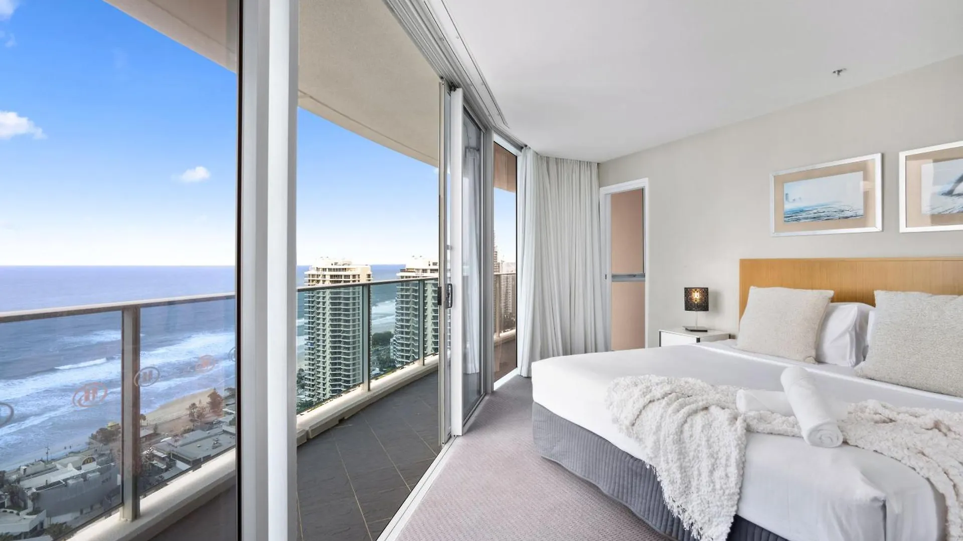 H Residences - Qstay Gold Coast